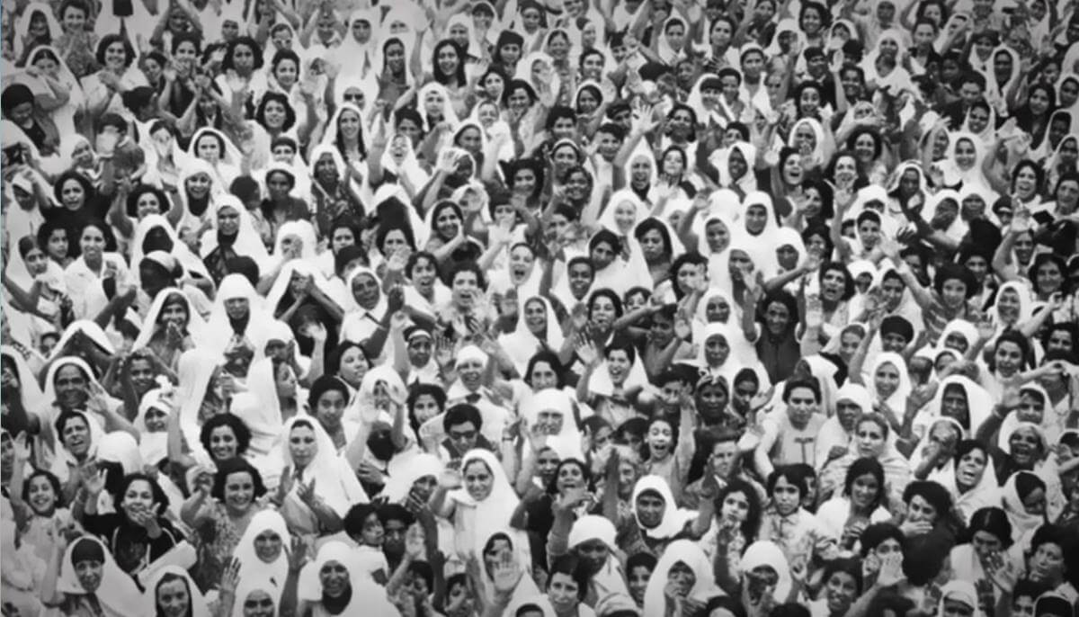 Die Geschichte des arabischen Feminismus auf großer Leinwand: Die Revolution der Frauen!