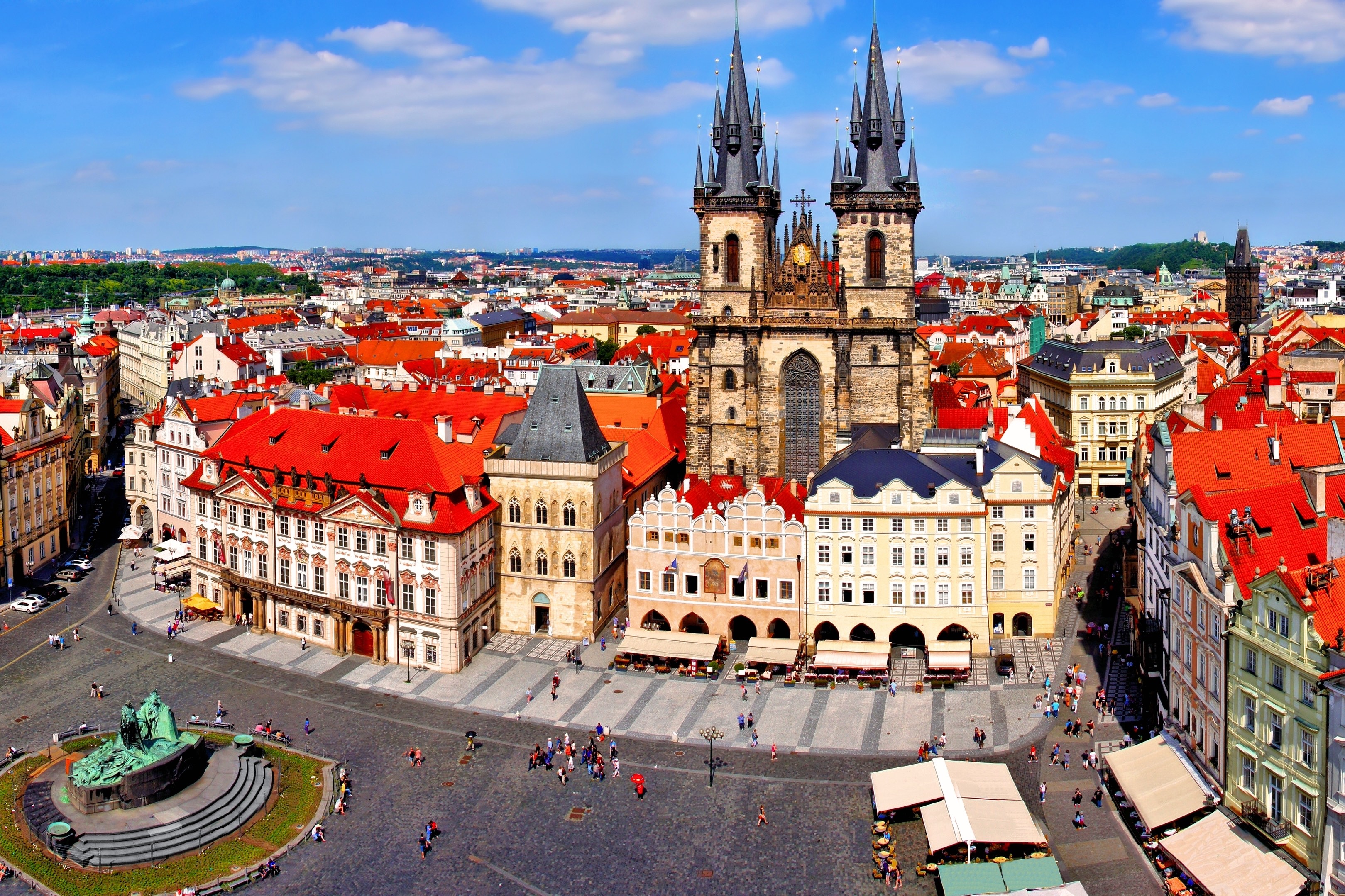 Türchen 24 🎁 Yeah! Wir verlosen zusammen mit Expedia eine Reise nach Prag für 2 Personen!