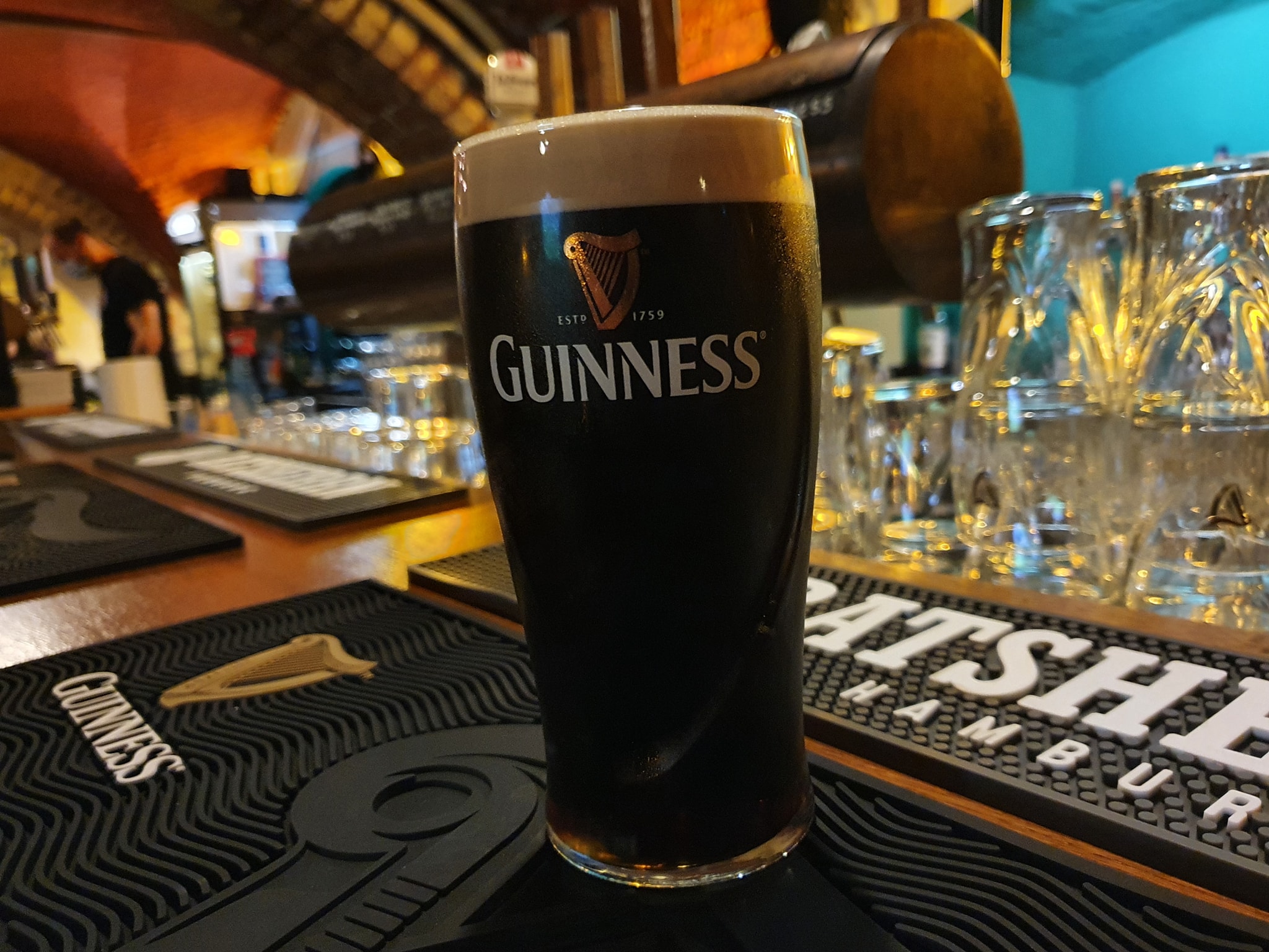 Der Fleetenkieker Irish Pub lockt mit Guiness und Quiz!