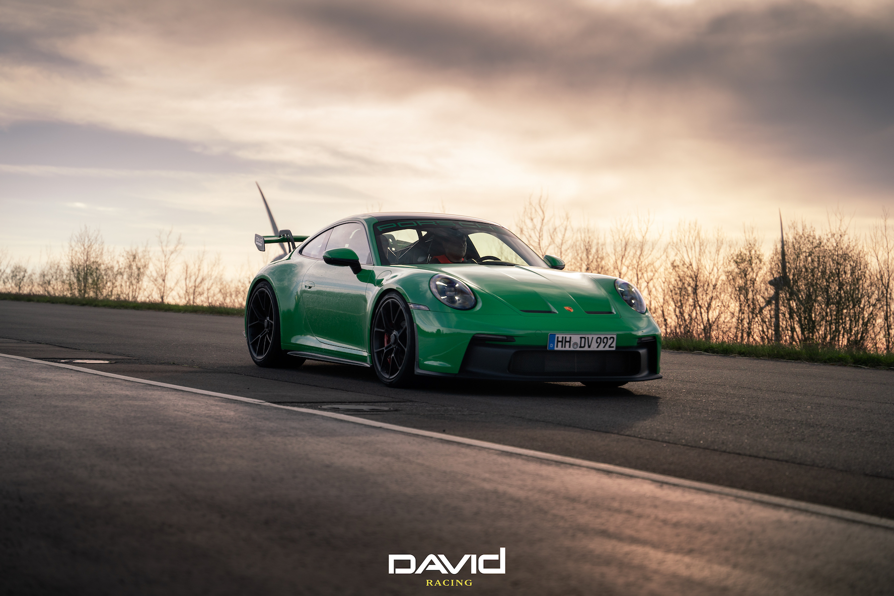 🎉 Wir verlosen eine Tagesmiete des Porsche 911 992 GT3 von DAVID Racing