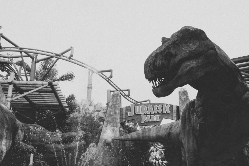 Nur noch Abendkasse: Erlebe eine kultige Dino-Filmnacht mit „Jurassic Park“.